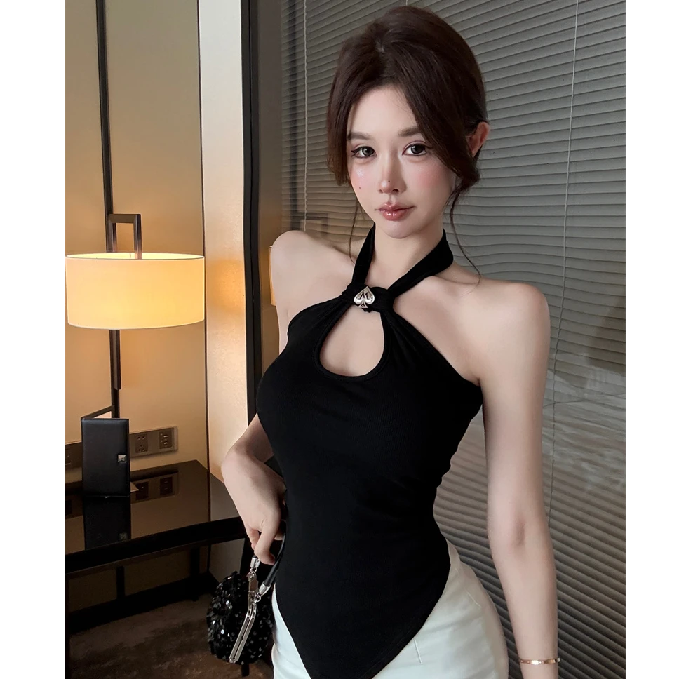 秋季新款纯欲性感镂空挂脖吊带背心女设计感尖下摆露肩无袖上衣