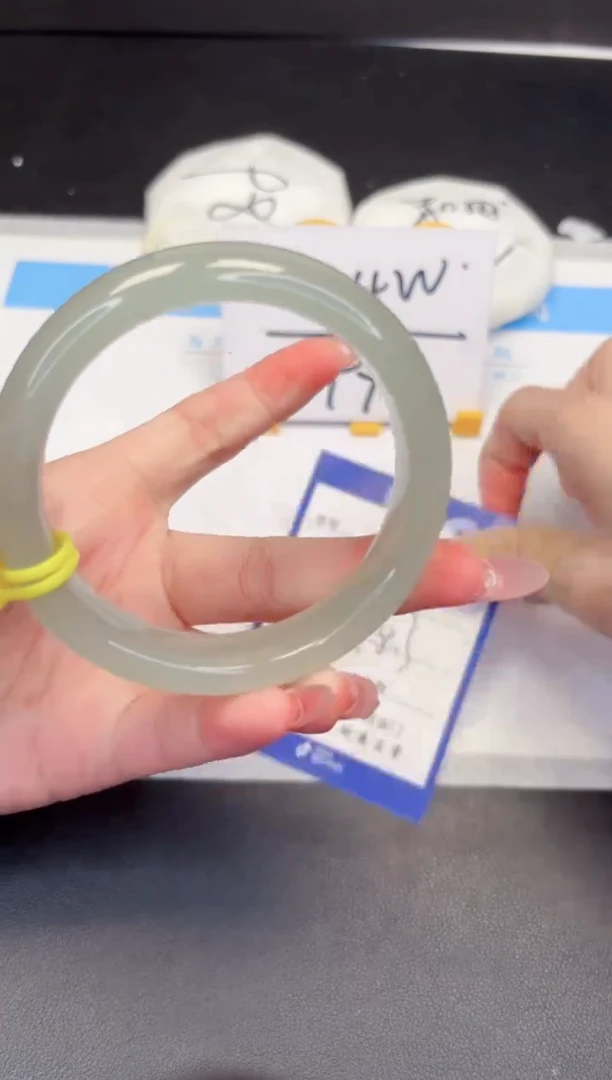 【闪购商品】石英质玉手镯未镶嵌170-58.3