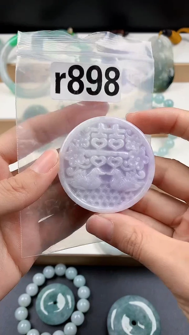 颈饰未镶嵌翡翠天然翡翠吊坠挂件