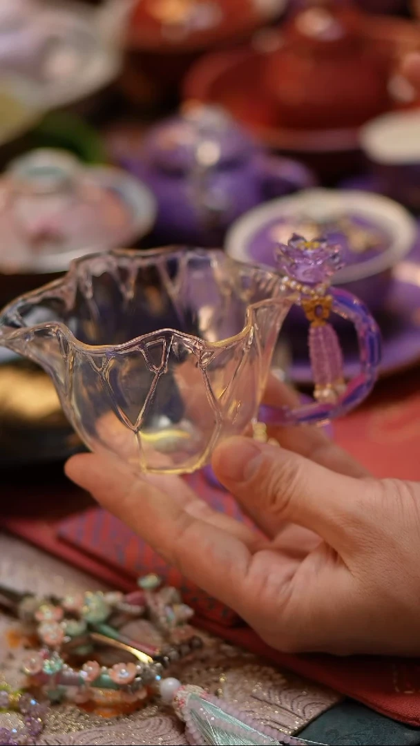 【闪购商品】晶焱荷韵公道杯+提溜