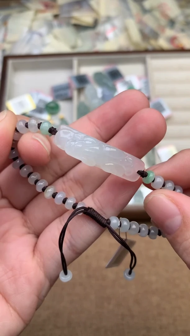 未镶嵌挂件翡翠一