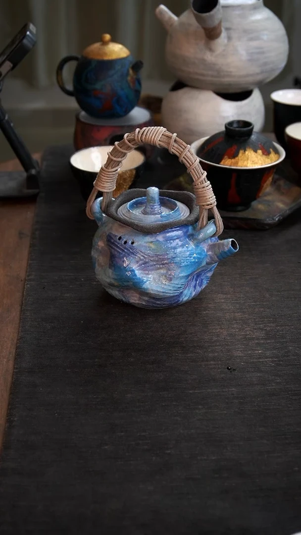 【闪购商品】其他粉引手绘煮水壶973