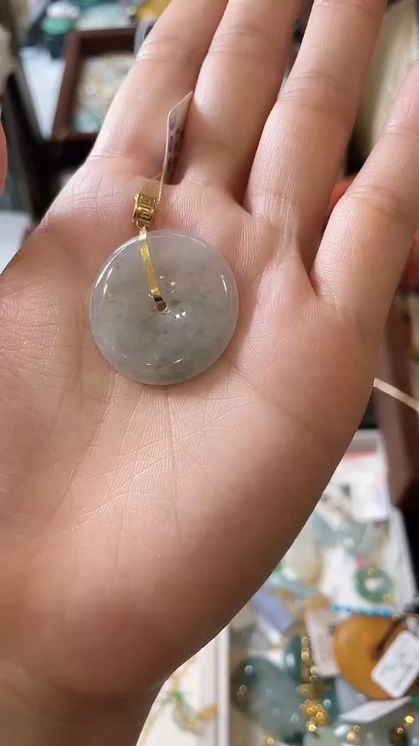 【闪购商品】翡翠吊坠(不含链)18K金镶嵌吊坠