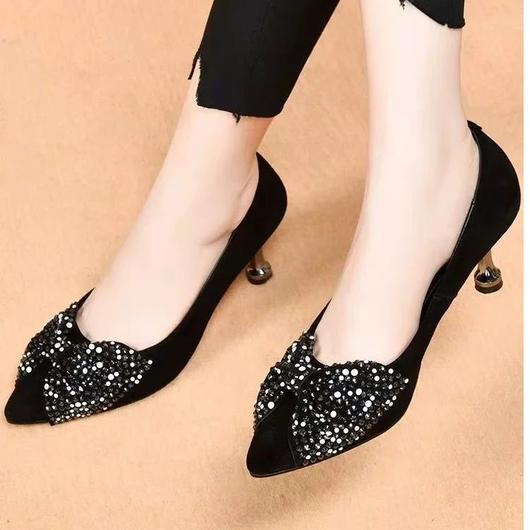 磨砂真皮尖头细跟水钻小单鞋21022