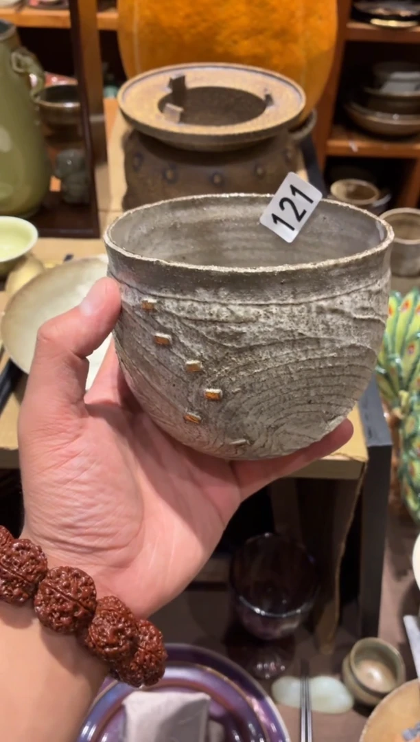 瓷片G****?121   粉引点金碗1个