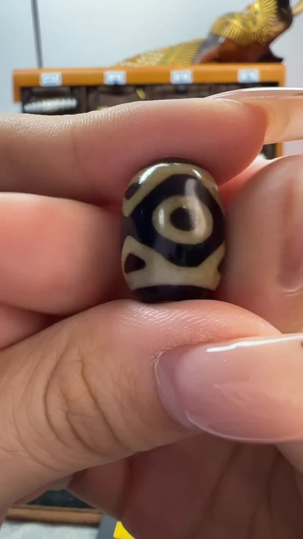 玛瑙/玉髓（覆膜）颈饰未镶嵌36微瑕随机发货