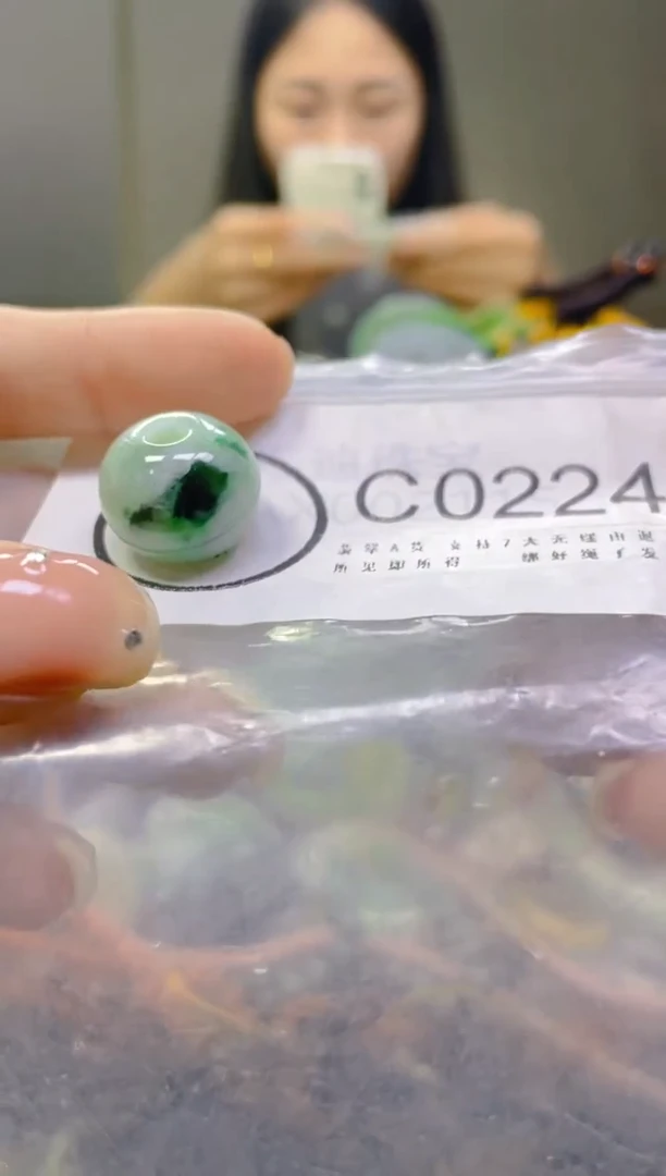 翡翠未镶嵌颈饰/C/翡翠A货一图一物