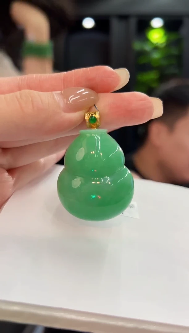吊坠(不含链)18K金镶嵌翡翠  缅料A货/支持复检/一件