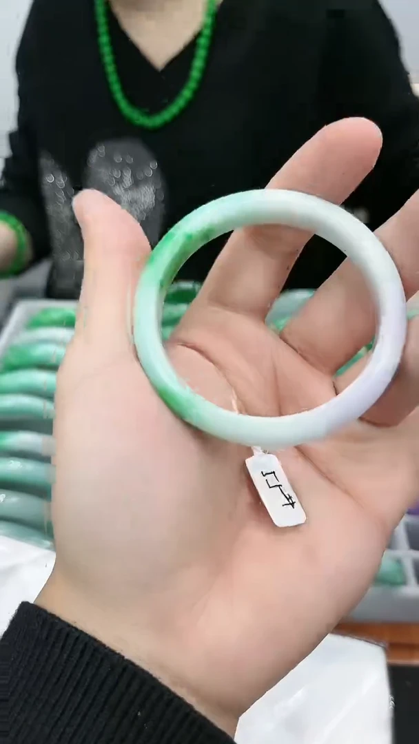 【闪购商品】砖雕s44 春带彩手镯 圈口55