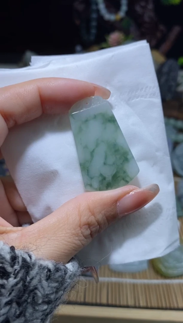 颈饰未镶嵌翡翠翡翠1222004