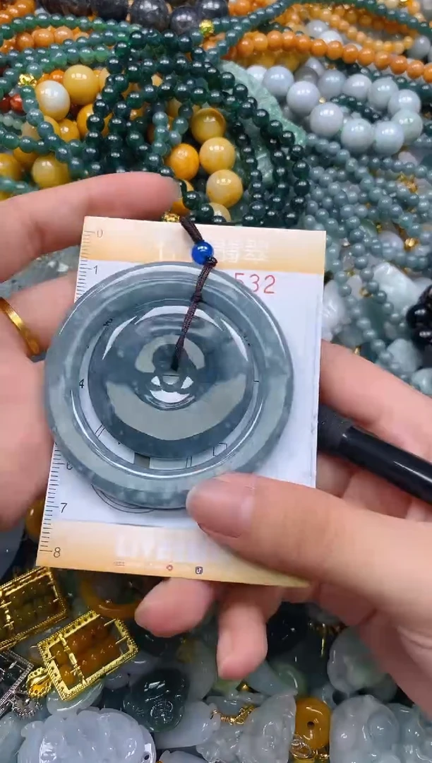 翡翠未镶嵌颈饰闪购0172532多样性发其一