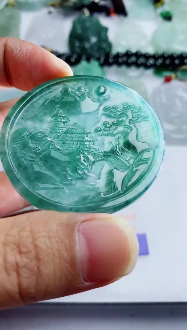 【闪购商品】翡翠吊坠(不含链)未镶嵌1