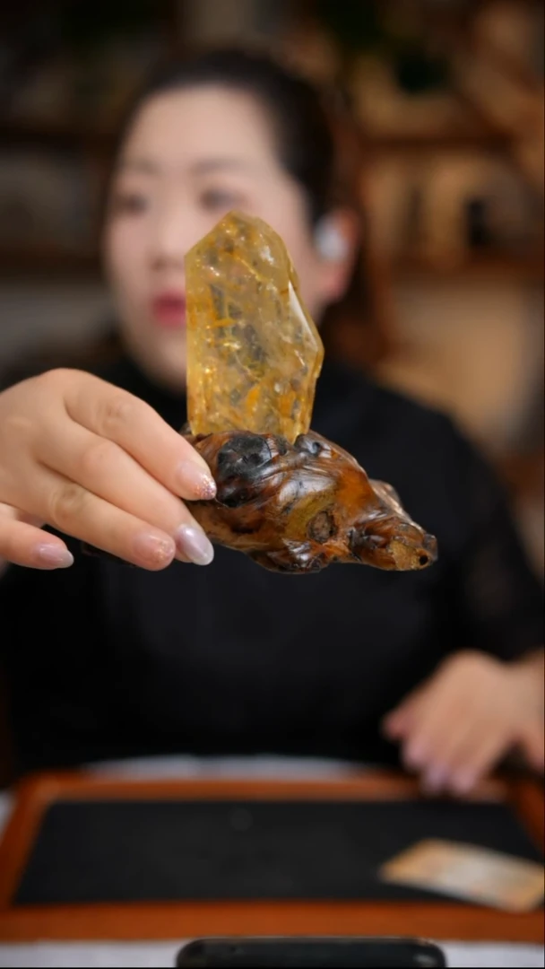 水晶珠宝半成品未镶嵌黄胶花原石摆件D40
