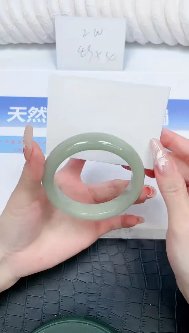 未镶嵌手镯石英质玉217-56.4