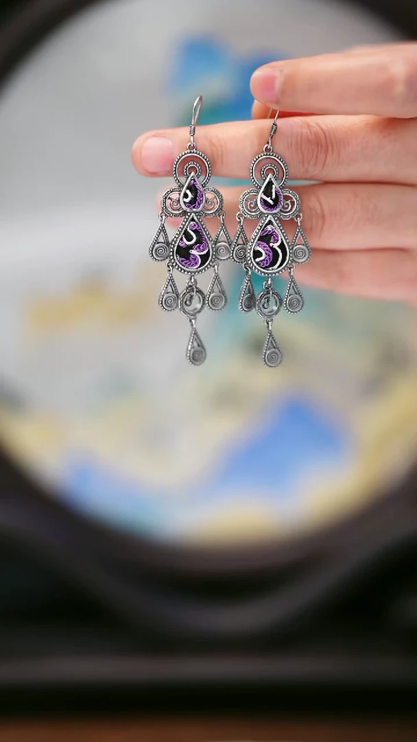 织绣5黔东南苗族刺绣