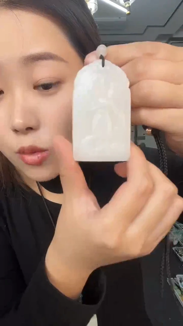 吊坠(赠链)未镶嵌和田玉红皮御龙观音多样性发货一