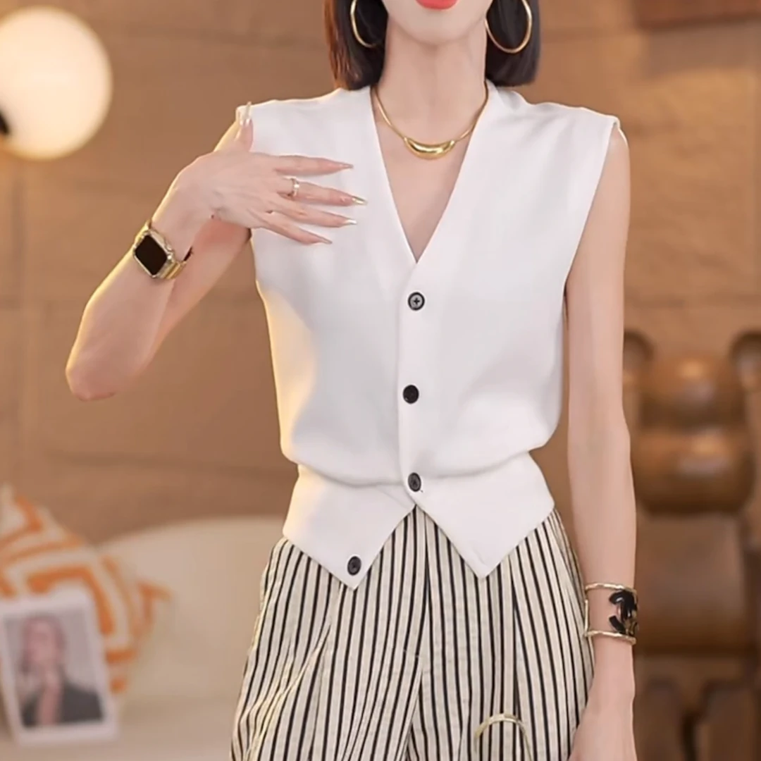 西装马甲女夏季款法式轻奢高端显瘦V领时髦外搭叠穿坎肩上衣1998