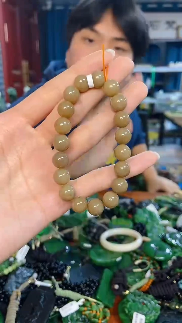 未镶嵌和田玉挂件1