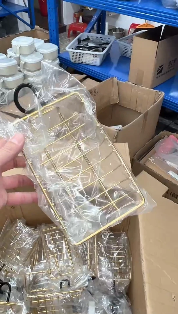 【闪购商品】不锈钢金色水龙头架