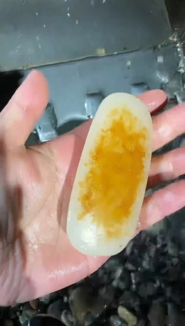 未镶嵌软玉把件99