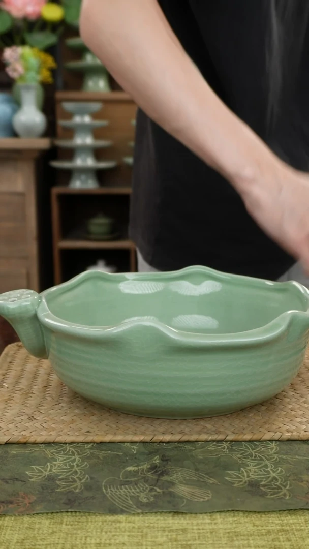 陶瓷一件包邮荷叶茶洗梅子青25cm