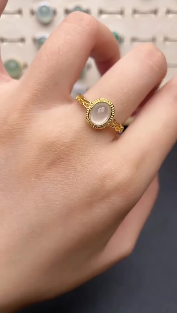 【闪购商品】翡翠戒指银S925镶嵌一物一证一礼盒