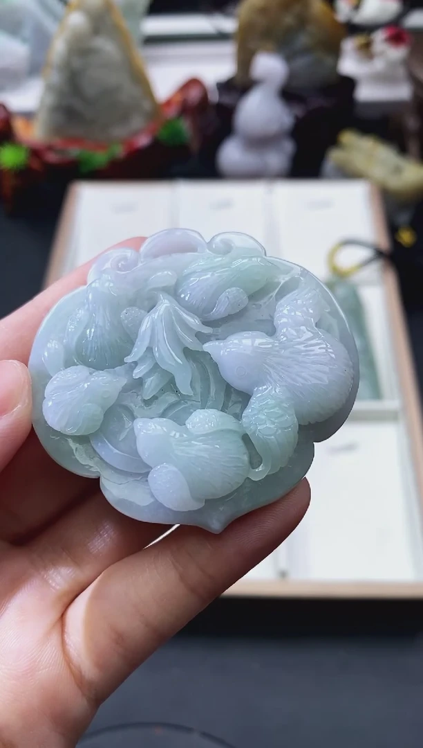 翡翠未镶嵌颈饰天然缅甸A货翡翠