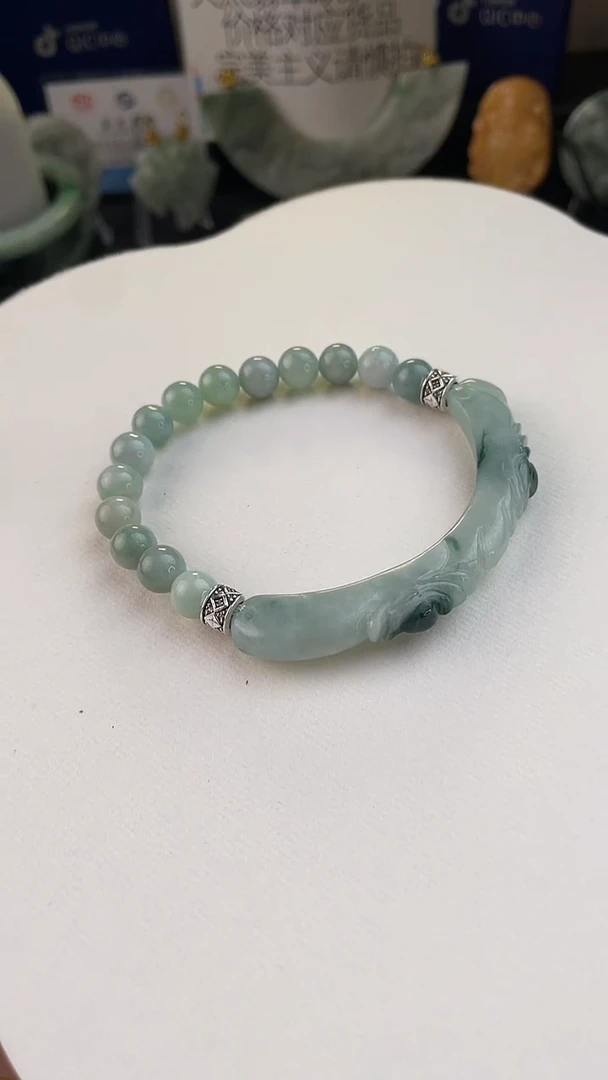 未镶嵌手链翡翠手工定制主默认微瑕播介绍为准