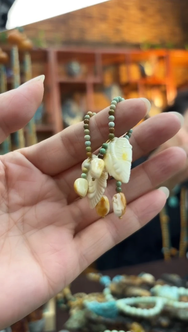 琥珀颈饰未镶嵌多样性发一件设计款