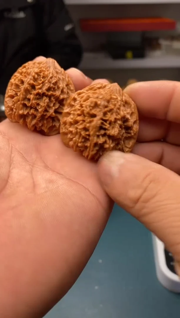 吊坠文玩核桃满天星a020