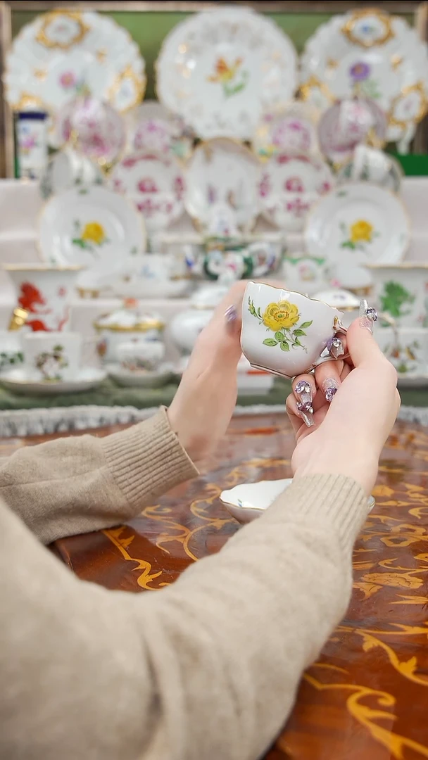 骨瓷婷婷中古瓷器如图所示35