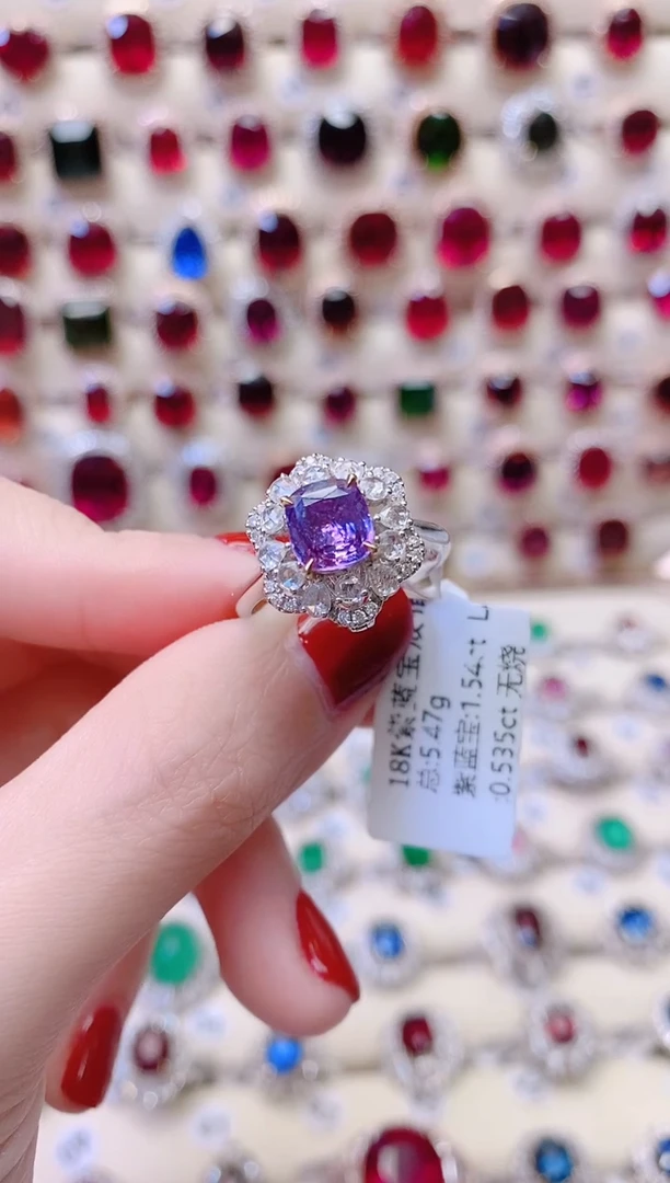 紫蓝宝戒指彩色蓝宝石18K金镶嵌1