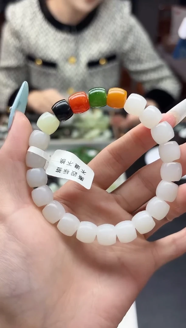 未镶嵌手串和田玉董小姐推荐 多样性发货 拍一发一hs10