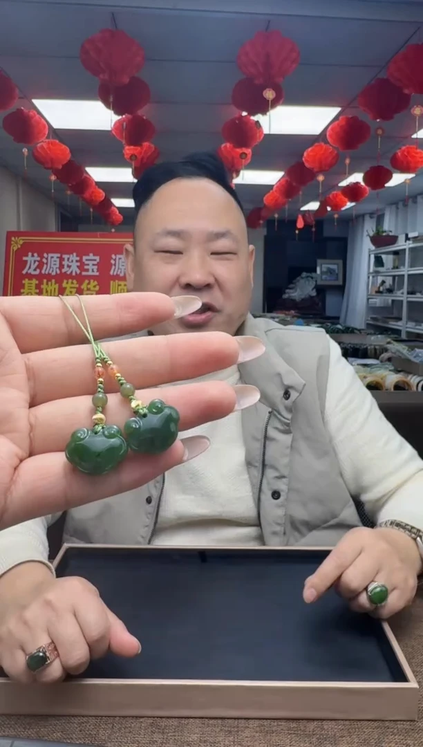 颈饰未镶嵌和田玉拍一发一，多样性发货