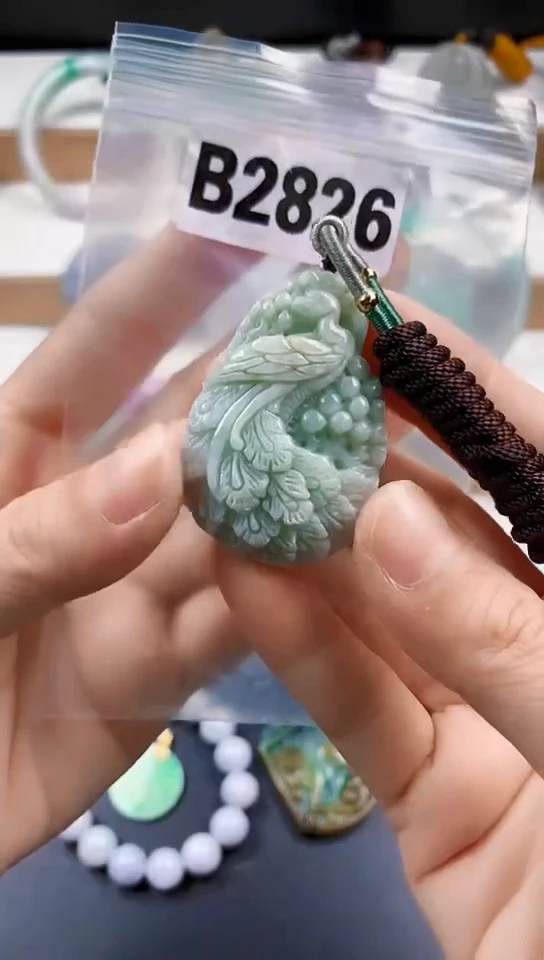 颈饰未镶嵌翡翠天然翡翠吊坠挂件