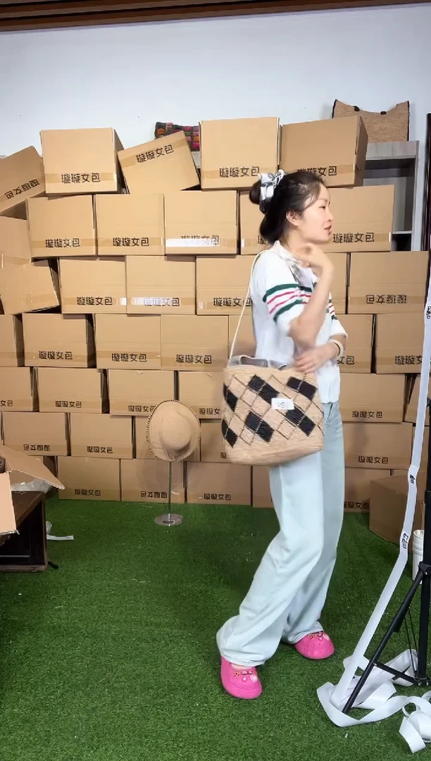 拉菲草手工编织包包081