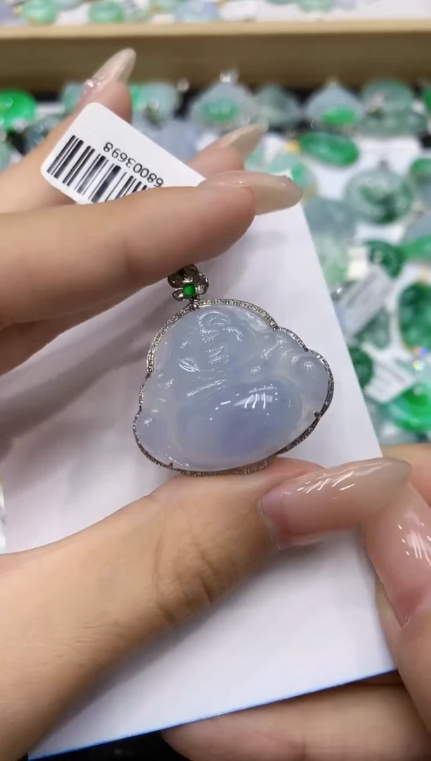 翡翠18K金镶嵌颈饰 111111111111