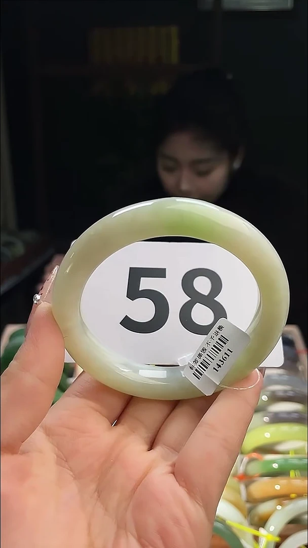 定制和田玉和田玉手镯