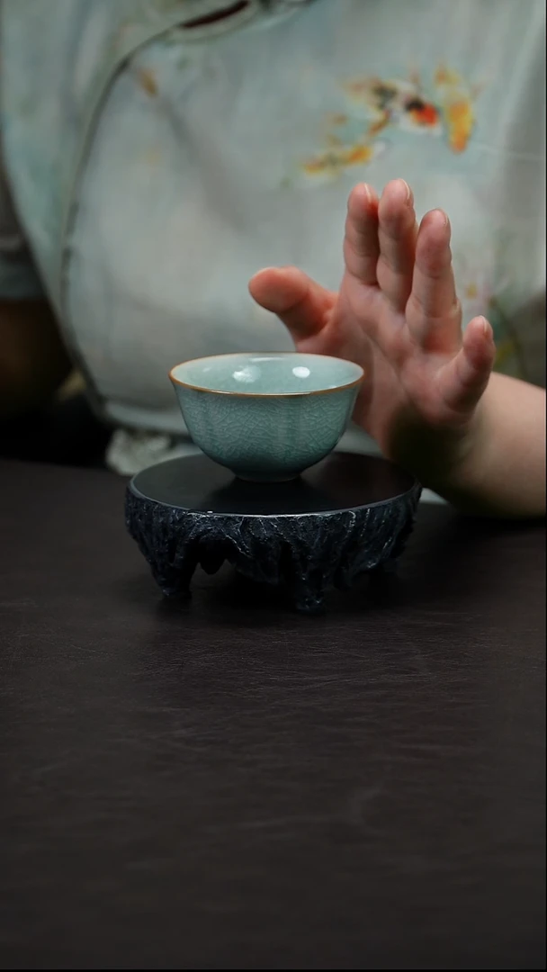 冰花主人杯汝瓷小茶杯新品放漏