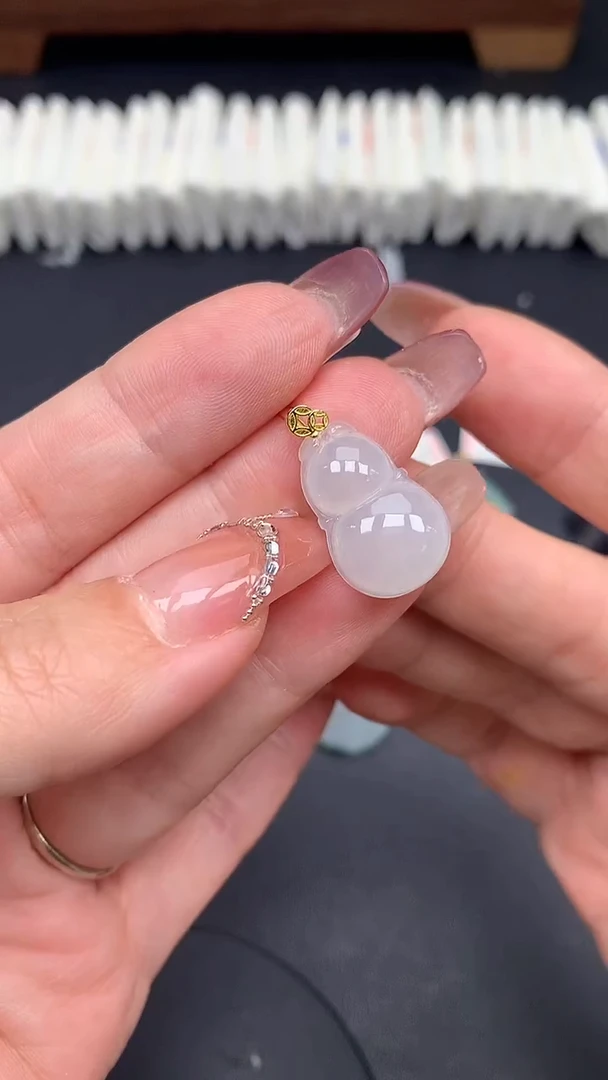 翡翠18K金镶嵌吊坠(不含链)MS180843