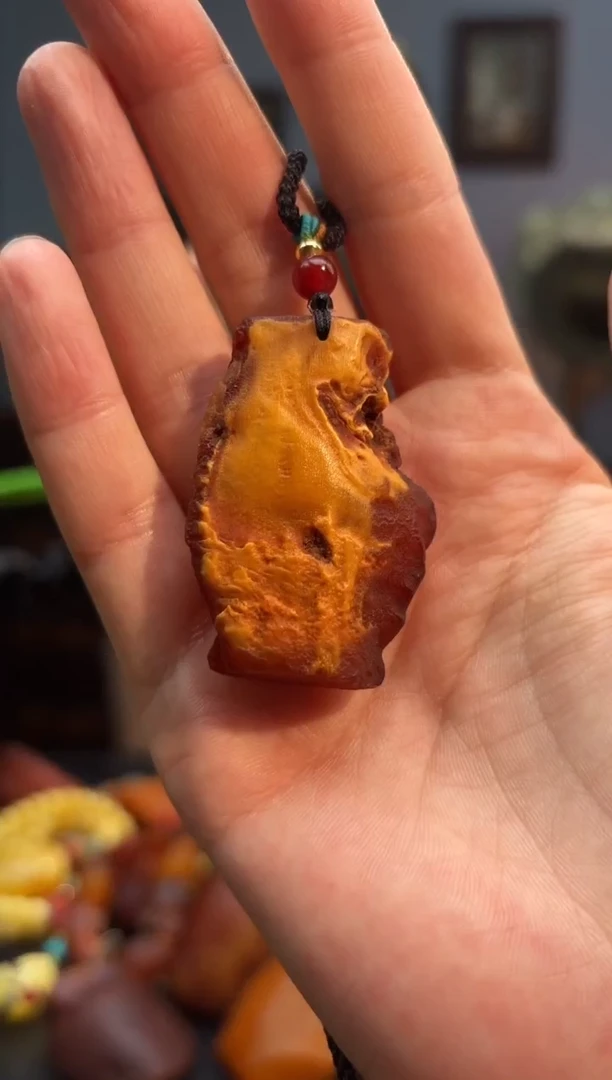 琥珀颈饰未镶嵌吊坠