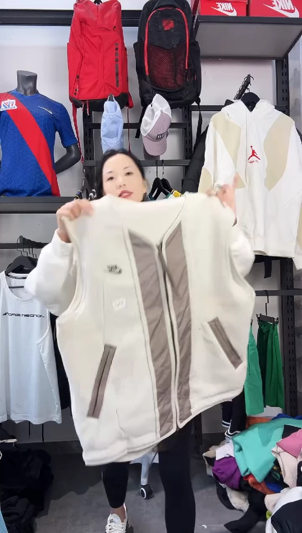 355编码 瑕疵款直播间过款为准 尺码