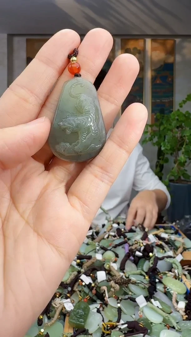 未镶嵌和田玉挂件拍一发一