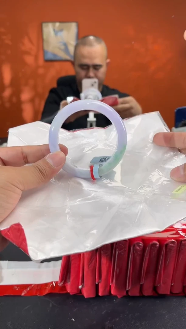 未镶嵌手镯翡翠2