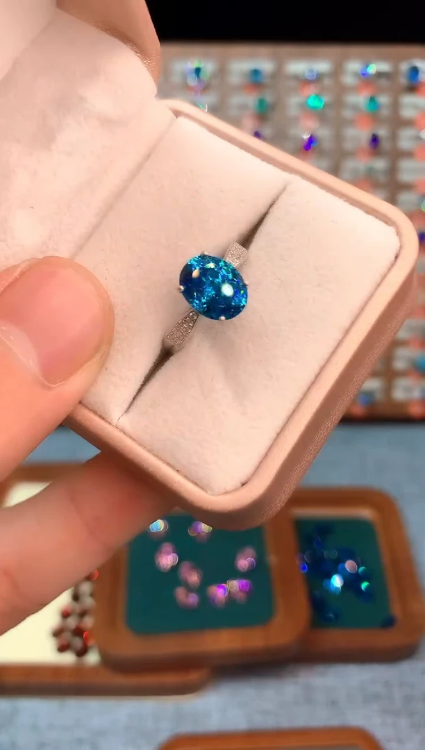 银S925镶嵌戒指帕拉依巴碧玺......