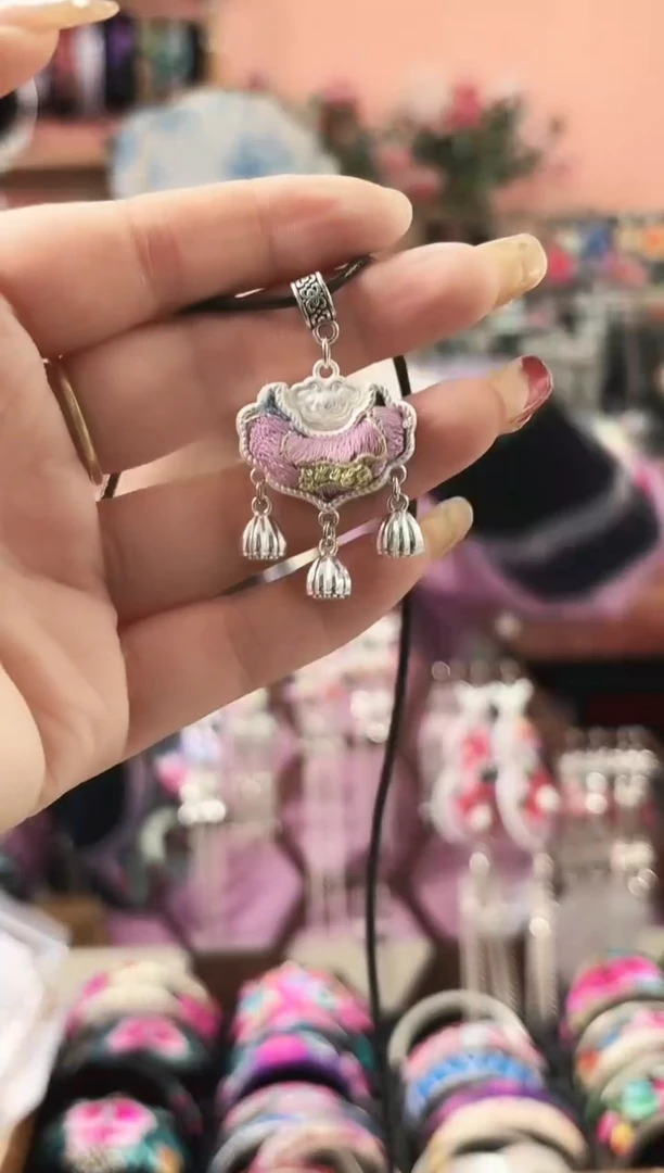 艺枝独绣手工饰品81