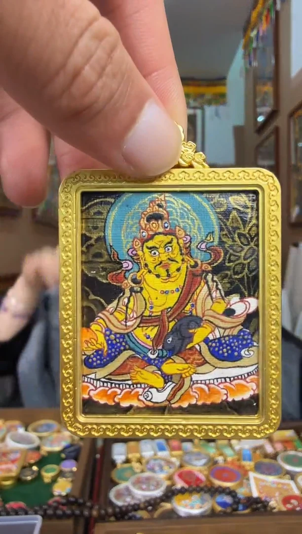 吊坠全身像黄财神-热贡纯手绘唐卡