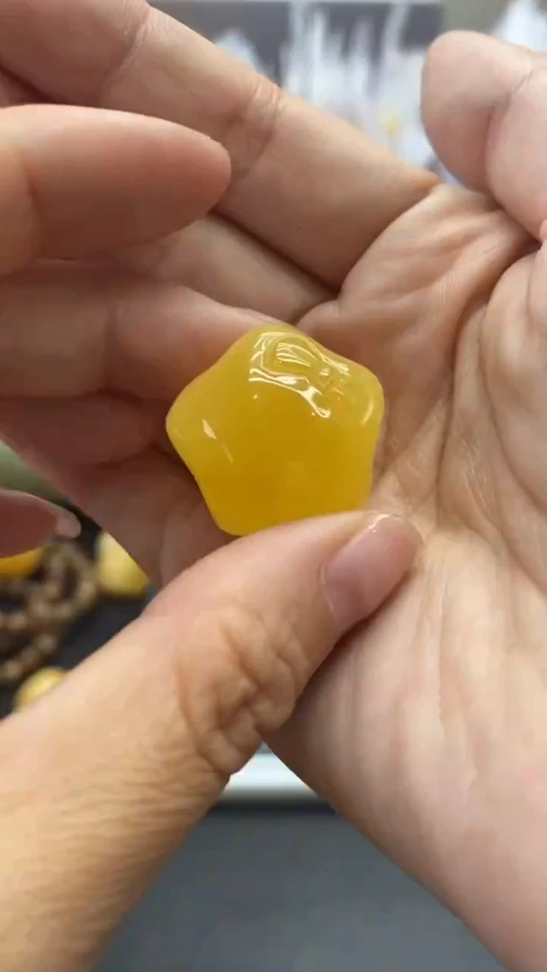 琥珀未镶嵌珠宝奇石1438