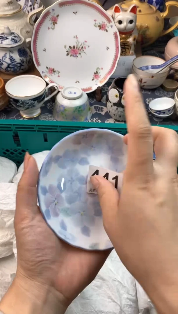 瓷片芝**尼[○･｀Д´･ ○][○･｀Д´･ ○]