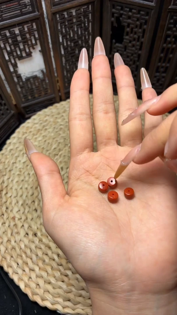 未镶嵌单珠南红玛瑙7mm直切单珠多样性发货发其一